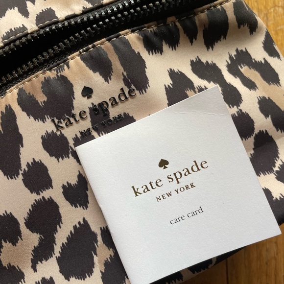 Kate spade leopard convertible crossbody mini backpack - Picture 4 of 6